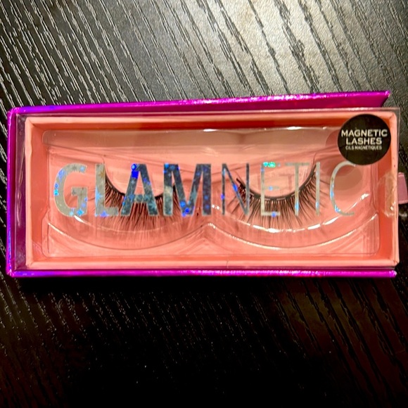 GLAMNETIC’S VIRGO LASH - Picture 2 of 3